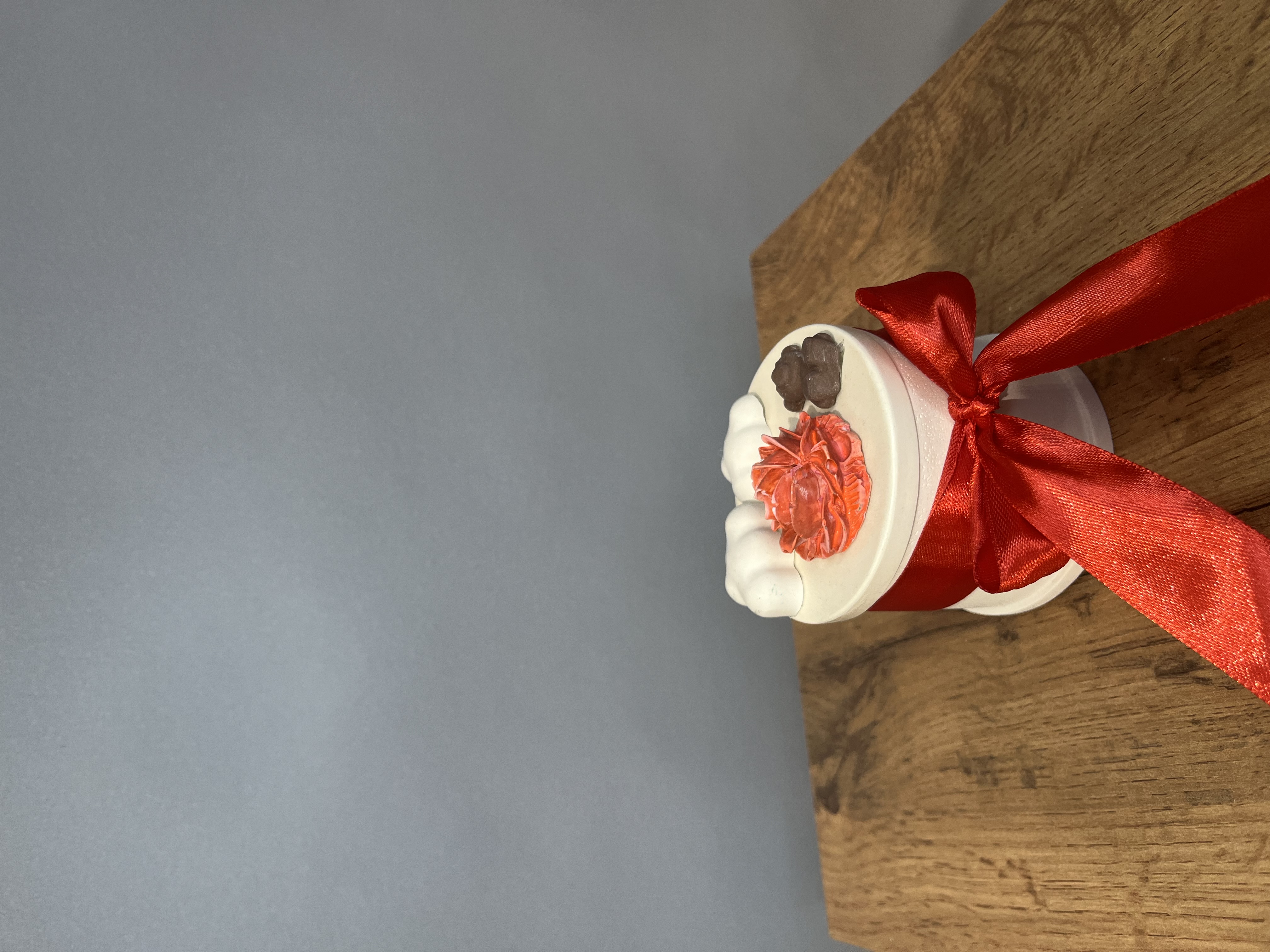 Гипсовая шкатулка Красная ''Цветы в Облаках''